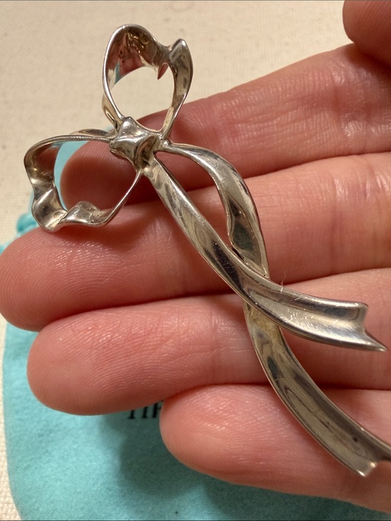 Tiffany & Co. Accessories - Vintage Rare 1985 Tiffany & Co. Silver 925 Ribbon Bow Brooch W/Pouch
